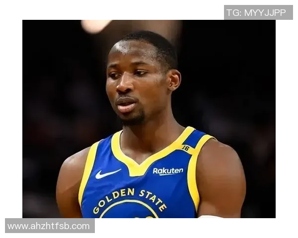 5-9！这便是霍福德的改动，两连败的勇士已有买卖答案